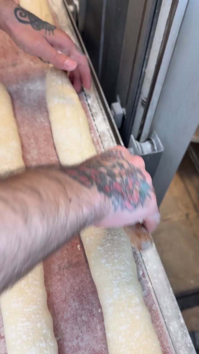 A little BTS of Jean, one of our talented bakers, scoring the baguettes 🥖✨#frenchbakery #delraybeach #boulangerie #bakery #breakfast