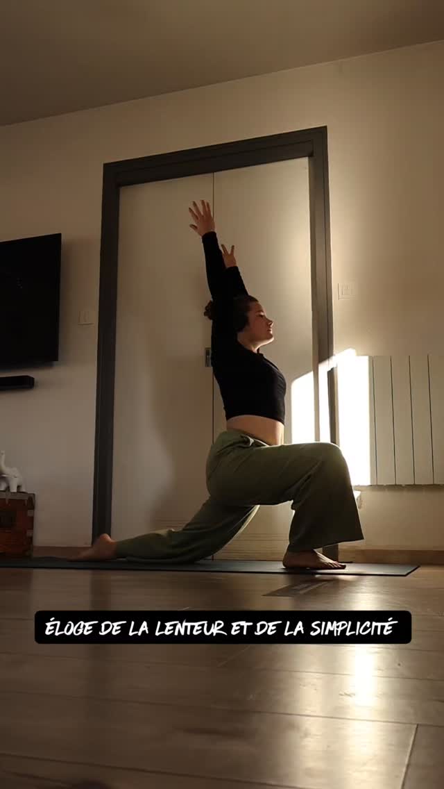 J’ai mis longtemps à comprendre
Que forcer
Qu'aller trop vite
Que faire toujours plus
N'était pas la solution
Parfois ralentir
Revenir à l'essentiel
Que laisser faire
Ramènait sur un chemin plus facile
Plus doux
Plus riche
Plus connecté à soi-même
Et aux autres
Alors j'écris les petits riens
Je savoure le rayon de soleil
Je profite des babillements de mon fils et des sourires de ceux qui partagent ma vie
La vie est douce
Sans l'urgence de l'anticipation des "2 coups d’avance"
#antistress #yogainspo #yogafrance
Moment present yoga philosophy yoga pratique mouvement lenteur douceur antistress take hatha yoga yoga restauration france vendee la roche sur yon instant present