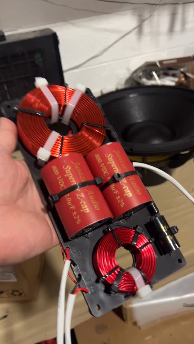 What’s in your speakers?
Shown: CSS 1TD-X with superior crossovers.