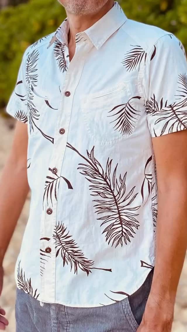 Palm leaf smile pocket shirt
The model in the photo is 5.9 ft, 160 lb
Wearing M size.
Price : $170
Material : 100%Cotton
Sewing in Japan
Printed in Hawaii
Washed and finished in Hawaii
This fabric is a natural color cotton fabric that does not use bleach.
We made a playful Hawaiian shirt with a smile pocket on the chest
and a back design with the cut edges of the fabric exposed.
↓Online store link in profile↓
@plusaloha_hawaii
Mahalo !!!
- - - - - - - - - - - - - - - - - - - - - - -
plus aloha Hawaii
Web site : www.plusaloha.com
Web shop : www.plusaloha.com/shop
Email : info@plusaloha.com
- - - - - - - - - - - - - - - - - - - - - - -
#plusaloha #alohashirt #hawaiianshirt #plusalohahawaii #hawaiifashion
