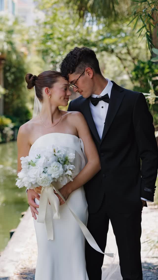 POV: the Fosters’ wedding lives rent-free in our heads 🤍
Venue: @ion_chapel
Photography: @emmaleaguephoto
Floral: @sbblooms
Rings: @ferkosfinejewelry
Catering & Bar: @coastalcrust
Rentals: @ibaeventrentals_
Cake: @bakies_sc