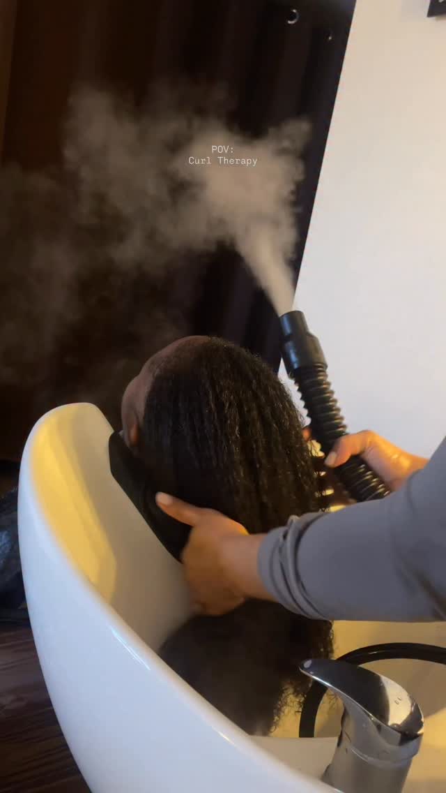 Detangling gently and thoroughly is possible! 🤍
With the right products for your clients hair (I use Amika The Kure Hair Mask) & a no nonsense tool (I use an Unbrush detangling brush), clients can look forward to more than the shampoo process.
The shampoo is relaxing, it’s a feeling like no other, but many dread their hair being combed through after. I use as much product and water as I need to for each client, I use as many sections as I need to, and different tools for the most comfortable detangle experience. I work from the ends up and don’t force my way through tangles. Some people, like the client in the video, 3 sections is enough. But some need 6, 9, or 12 sections! Some need more product, more water, more time, and that is OKAY WITH ME! 🥰
My goal is to GROW natural hair and KEEP IT HEALTY! That means no unnecessary manipulation, ripping, or anything that can be avoided by just taking a little more time or product. This isn’t just a hair appointment, this is a pampered experience through and through. ✨
In Indianapolis? Book your appointment today! February booking is open! 🗓️
In NYC or ATL? Sign up to be serviced starting THIS SPRING!🌸
•
*This client has a large scar due to brain surgery & since struggles with hair loss in some areas so we do low tension styles! Her hair is otherwise flourishing!
•
#naturalhair #indianapolishairstylist #indyhairstylist #nychairstylist #atlhair