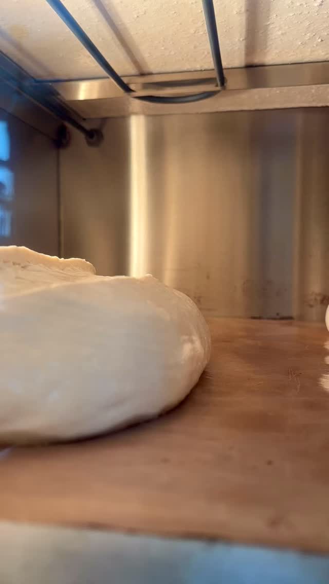 Did you know that the Dough Mamas CLE loaves you know and love have a 3+ day process to get to this place right here?
Day 1: make a levain from our mother culture - Breadie Mercury is a powerhouse 💪
Day 2: mix, strengthen, and shape dough blobs for cold proof
Day 3 or 4 depending on life and schedules: remove from cold proof and BAKE!
Each loaf that comes out of our kitchen is a labor of love and work of art and we are so thankful that we get to share our passion with you 🖤🌾🥖
#clevelandbaker #clevelandbakery #clevelandsourdough #microbakerylife #supportlocalcle