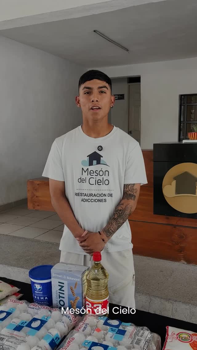 Tu ayuda puede cambiar una historia.
Dona en especie a Mesón del Cielo y regala esperanza a quienes más la necesitan. 🌿