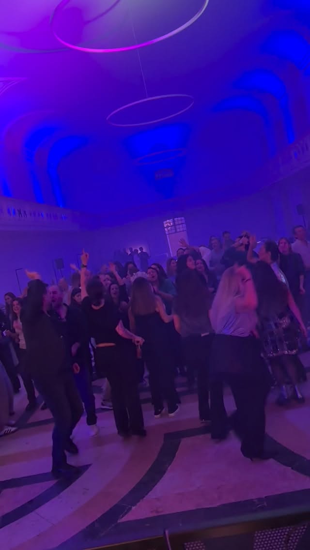 What a way to start 2026 events on fire 🔥🪩🎧 WE LOVE IT 😍 #weddingdj #destinationwedding #destinationweddingdj #eventdj #dancefloor