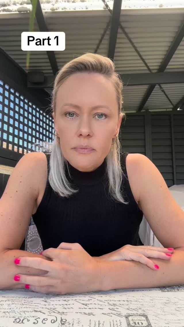 Brooklyn Beckham is a classic sign of a man who is in a toxic relationship with a narcissistic woman.
Typically speaking (there’s always exceptions to the rule), your family and friends want what’s best for you — they want you to be happy. If they don’t like your partner it’s probably because they can see something in her that is not good for you!
Healthy women don’t want to own you, control you and isolate you from your support network. In fact, she’ll encourage you to have a relationship with your family even when she doesn’t like them for herself.
Watch out for the red flags discussed in Part 1 and Part 2 of this video series. And if you recognise these signs when you enter a relationship, my advice men is to RUN FOR THE HILLS!!!
#toxicrelationships #coercivecontrol #codependency #mensmentalhealthawareness #narcissisticabuseawareness #menmatter