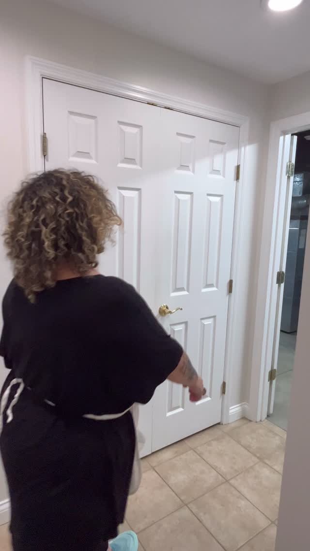 From “meh” to make-believe magic 🪄🦄
We turned an unused closet into a kid-friendly dress-up space. We made everything easy to reach and simple to put away. #homeorganization #professionalorganizer #closetinspo
