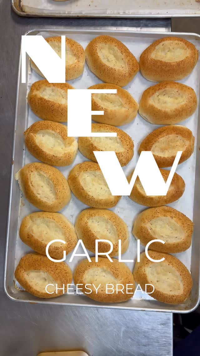 Garlic. Cheese. Bread. 🧄🧀
Warm, buttery, and dangerously good ✨
Kiki Bakery · Seattle’s best Asian bakery
#garlicbread #seattle #seattlebakery