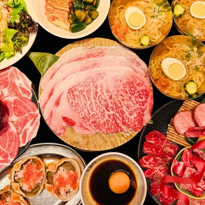 Happy Mother’s Day💐
Yakiniku Futago is offering a special Mother’s Day Set🍖
Customer who make reservations and visit us from May 10-12 will receive a 10% discount on the Mother’s Day set🎉
We will also present a mini bouquet of flowers who visit us during this period (May 10-12)
*The offer will end when all the flowers are gone
#yakinikufutago #yakinikufutagohk #futagohk #japanesebbq #hongkong #wagyu #beef #hkfoodie #hkfoodlover #cwbfood #tstfood #happymothersday