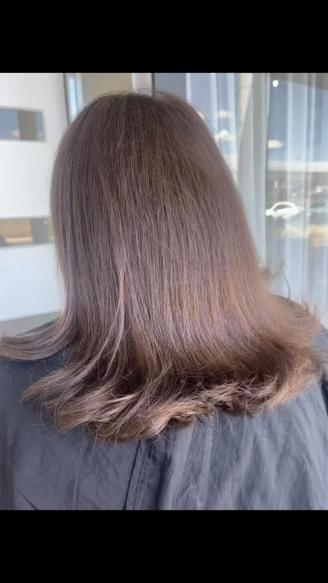 Low maintenance, high shine, and that effortless “my hair just does this” energy.