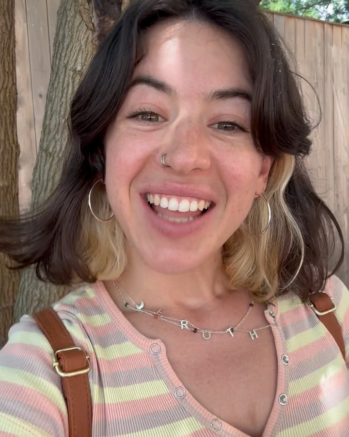 NEW SERIES: Friendship Check-ins!
Research proves that friendships, community and connection are a clear indicator of our happiness and the length of our lives. I hear so many people say they’re bad at keeping in touch with their friends, especially if they live in a different city, state or country. I know when my life gets busy and I’ve received a “thinking of you, let’s catch up soon” text, it immediately puts a smile on my face.
This will be a monthly series to remind each of us to reach out to our friends and check-in on them. I’ll provide different prompts to get us away from the “how are you” question to encourage deeper, more meaningful questions.
Let’s build stronger friendships!
To get us started, here are a bunch of questions you can ask when texting or calling friends:
1. How’s the dog fostering going? What classes in grad school are you taking these days? How are your parents, partner, children, sibling, roommates?
2. What are you working through or on these days?
3. What are you proud of recently?
4. What are you looking forward to soon?
#friendship #lifecoaching #summer
