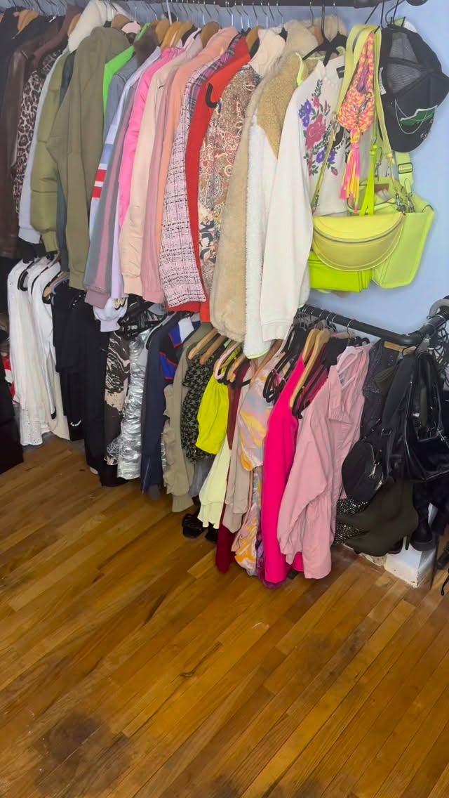 Arielauary Look 7✨ I never cared
• finally got a little reason to get dressed
• in my $5 dress 🤌🏽
• the tights didn't do what I needed them to do BUT we work w/ what we have over here!
#Arielauary #fashion #outfit #GNO #styleinspo