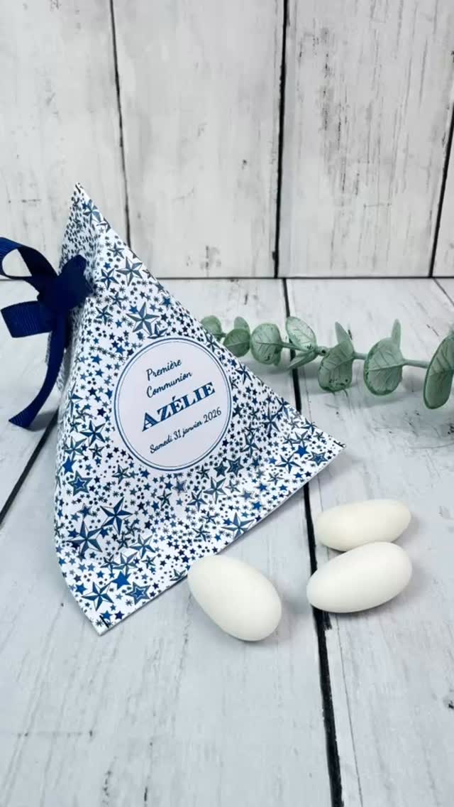 Ce weekend, c’était la communion d’Azélie 🕊️
Berlingots de dragées et signets assortis
.
#catho #premierecommunion #papeterie #dragees #signet #liberty #marquepage #cadeauinvité