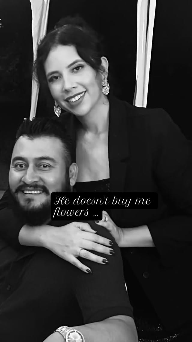 He also buys me flowers 🥰thank you babe for supporting me 🙏