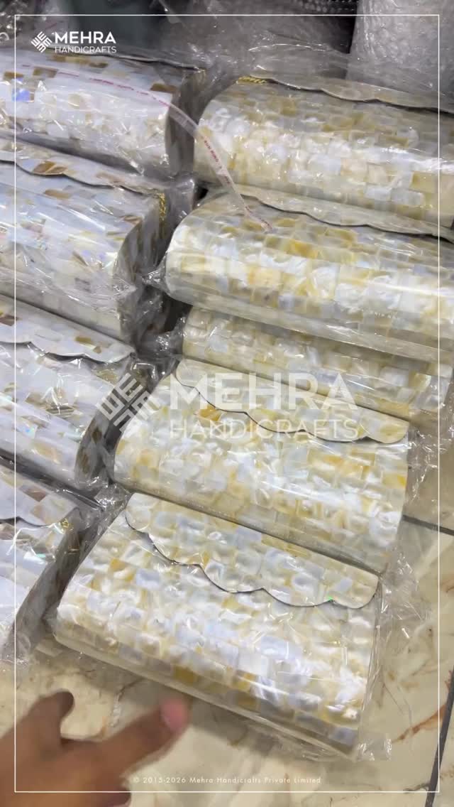 Handmade Metal Mosaic Clutch ♥️
#HandmadeClutch #MosaicClutch #MetalClutch #HandmadeAccessories #ArtisanClutch MosaicBag EveningClutch BridalClutch LuxuryClutch HandmadeBags HandmadeWithLove ArtisanMade Craftsmanship HandmadeDesigns UniqueAccessories BohoStyle BohoChic EthicalFashion SustainableStyle HandcraftedWithLove StatementClutch OOTDInspo FashionReels LuxuryStyle PartyAccessories WeddingAccessories DesignerClutch StyleInspo FashionistaStyle GlamAccessories