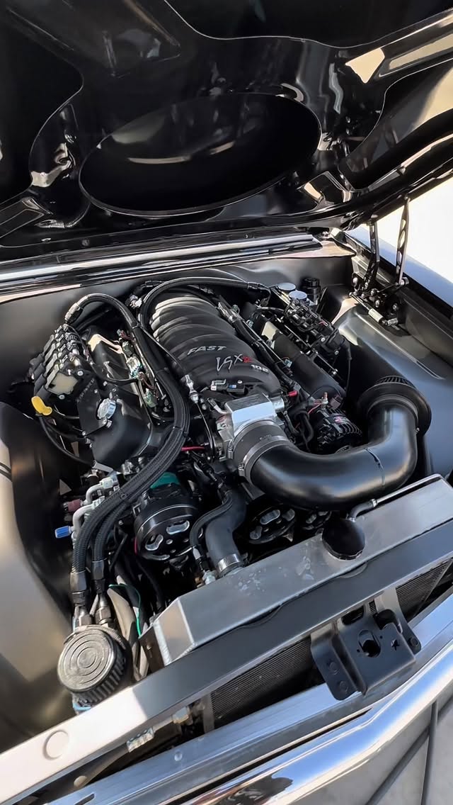 Mobile detail anyone? 🧼
.
Our mobile details are more of a maintenance detail rather than a full one. We provide a light wipe-down & vacuum for the interior. As well as a wheel detailing, hand wash, and a one-month wax protection.✨
.
Want regular up keep for your vehicle but don’t have time to leave work or whatever you may be doing. Message us today, and we’ll take our professional services to you! 🤝