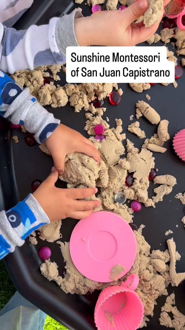Having fun with kinetic sand with friends. Sunshine Montessori of San Juan Montessori 18 months - 6 years www.sunshinemontessorisjc.com 31442 El Horno Street, SJC CA 92675 (949)388-3680
#sanjuancapistrano #sunshinemontessori #ocpreschool #handsonlearning