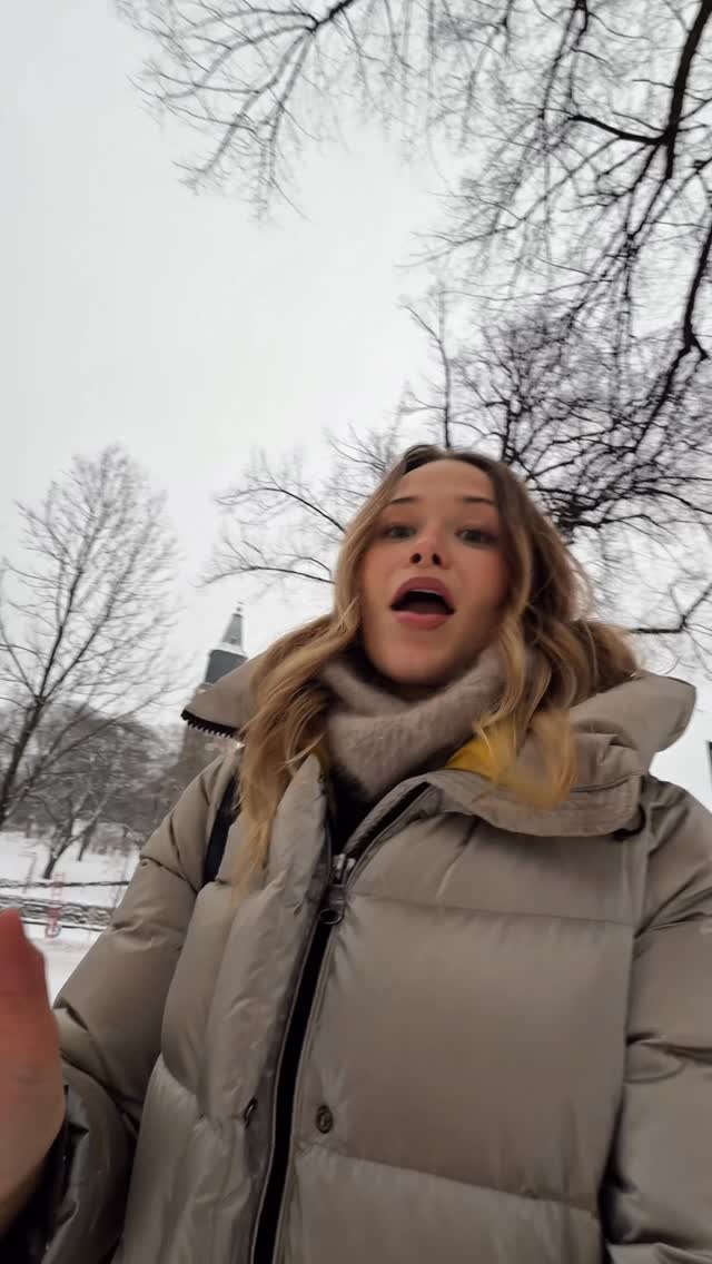 Unelmien sileä iho alkaa tästä! Kävin
laserkarvanpoistossa ja näytän teille koko
prosessin, jos olet miettinyt miltä se tuntuu ja miten se toimii, tämä on just sulle 💛
Tämä oli vasta kolmas kerta, ja karvankasvu on jo vähentynyt tosi paljon!
Ja hei... laserkarvanpoisto on myös täydellinen ystävänpäivälahja itsellesi tai jollekin, jota rakastat🩷
Sileä iho = itsevarmuus koko vuodeksi
Uudet laserkarvanpoisto asiakkaativata
saavat -20% ensimmäisestä
hoitokerrasta!
Nyt on paras hetki varata aika ja hemmotella itseäsi🧖🏼♀️
The dream of smooth skin starts here!
I went for laser hair removal and I’m showing you the whole process, if you’ve ever wondered what it feels like and how it works, this is for you 💛
This was only my third session and my hair growth has already decreased so much!
And hey… laser hair removal is also the perfect Valentine’s Day gift to yourself or someone you love 🩷
Smooth skin = confidence all year long ✨
🔥 New laser hair removal clients get 20% off their first treatment!
Now is the perfect time to book an appointment and treat yourself 🧖🏼♀️💖
#feminabeauty #kauneusklinikka #feminabeautylaser #laserkarvanpoisto #laserhairremovalhelsinki