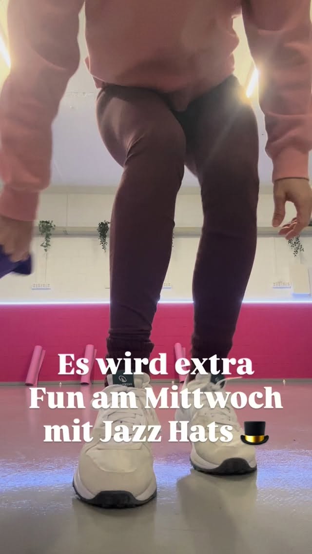 Es wird extra Spassig mit Jazz Dance Hats am Mittwoch 💃🏻
Tanzen, lachen und gute Laune garantiert.
#luzern #littau #midweekgoodness #tanzenmachtglücklich #anfänger