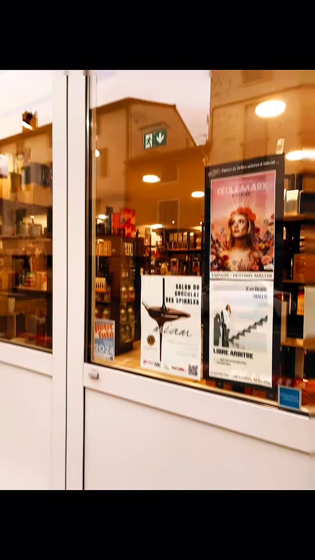 Diffusion des affiches commerces format « Pantalon » sur le secteur de Macon.
@cecilemarx 13/03/2026
@jean_benoit_diallo 23/04/2026
@ledestinomacon
@villedemacon
@lesdernierscouches
#streetcomdiffusion #diffusion #affiches #commerces #spectacles