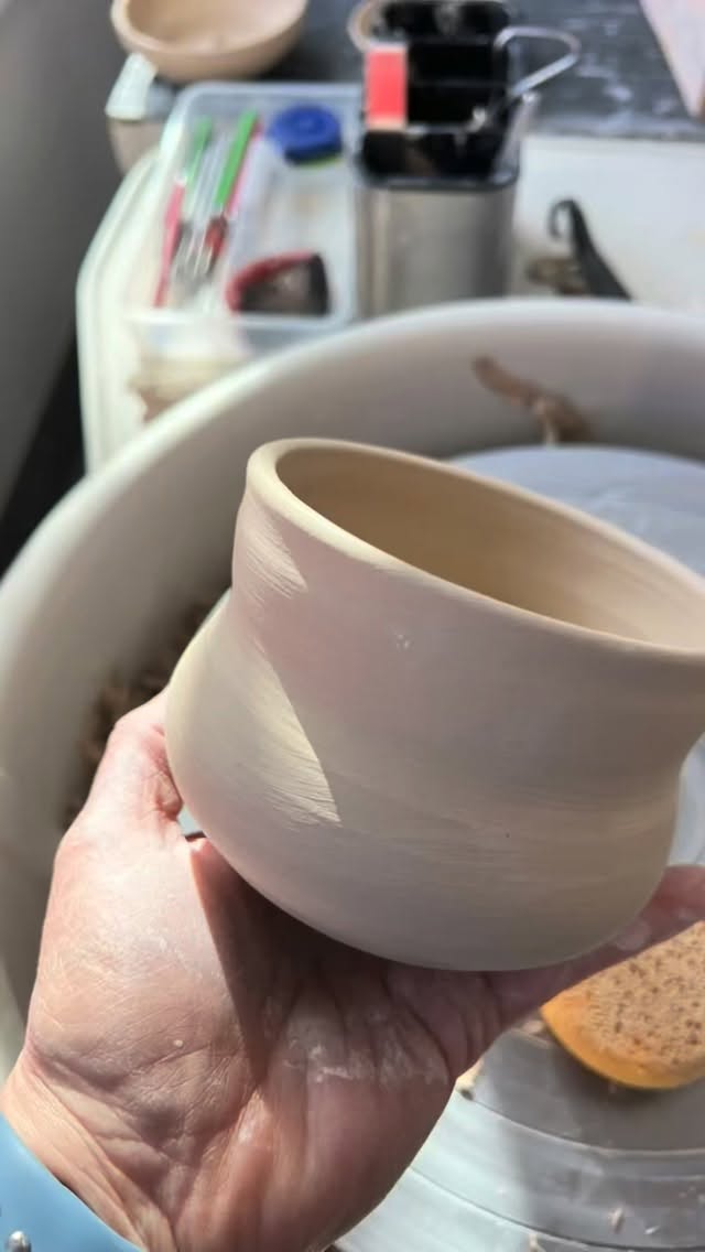 Working on a few new creations in the studio 🙌🏻🌀 Manifestation and Surrender vessels, cozy mugs, and incense holders. Now to choose the glaze combo… hmmmm #pottery #creating #makingthings #handthrownpottery