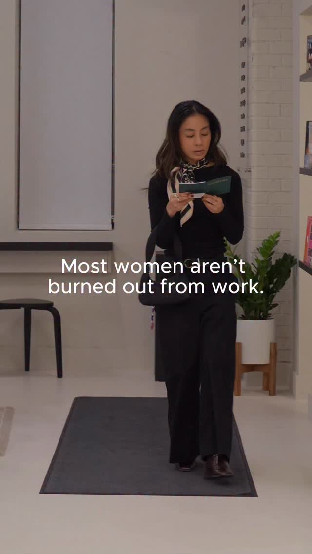 Somewhere along the way, “strong” turned into “solo.” And productivity turned into pressure.
You can be ambitious and supported. You can be capable without carrying it all.
Burnout isn’t always about doing too much. Sometimes it’s about doing too much alone.
If you’ve been carrying everything quietly, this space exists for you.
#socialclub #businessgrowth #womeninbusiness #WomenCommunity #toronto