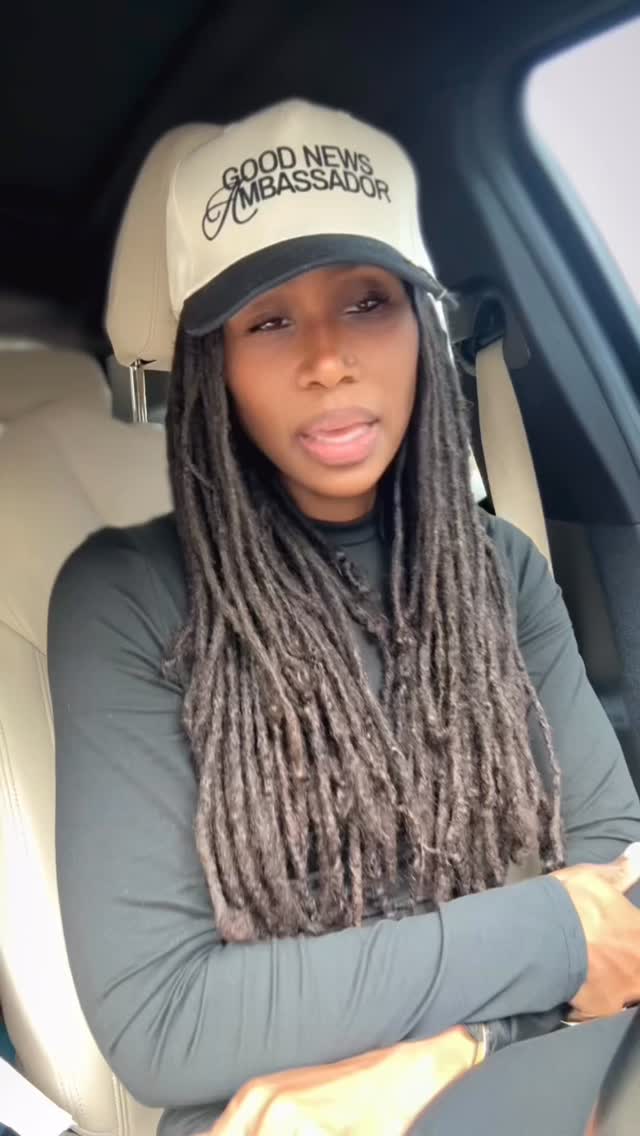 ThE HallWay ConveRsatioN…