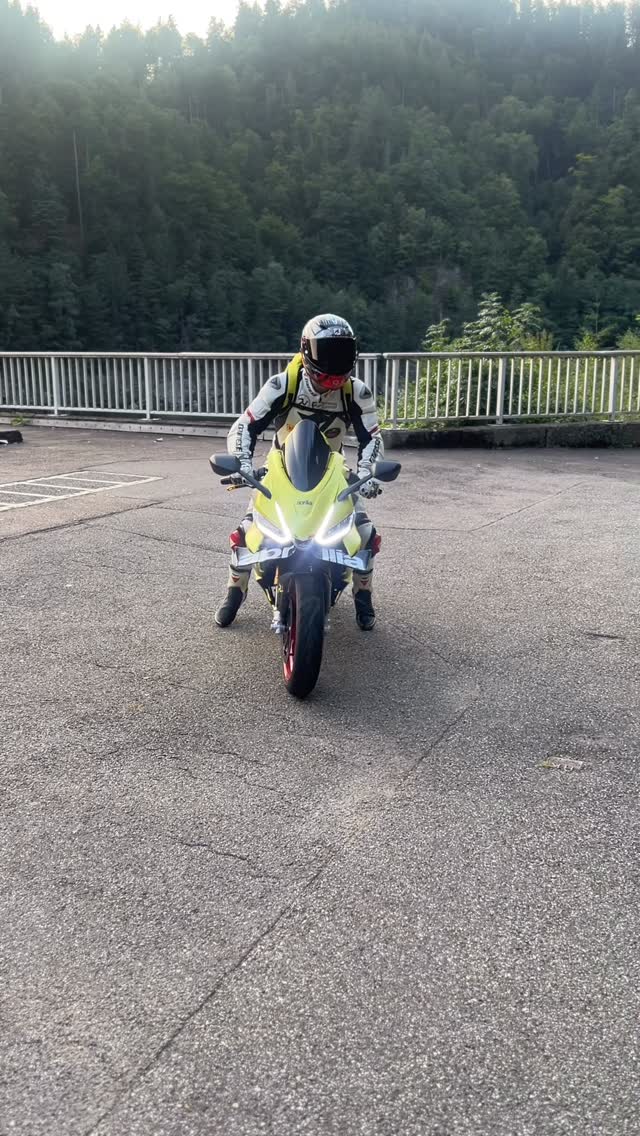 Bike Life @apriliav60club @apriliaracer.tr #bikelife #aprilia