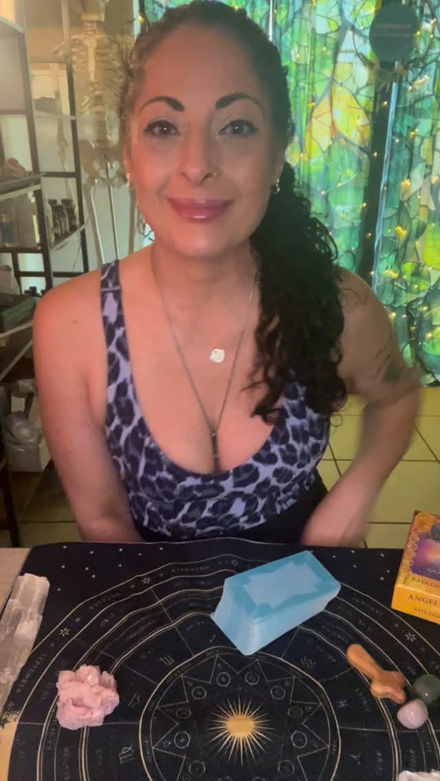 You are divinely guided as you step into your wish fulfillment ❤️🔥✨ sending you all so much love and so many blessings in this ‘Fools Journey’ of blind faith and following your heart 💖
#spiritualguidance #foolsjourney #faithoverfear #tarotreadi̇ng #towermoment