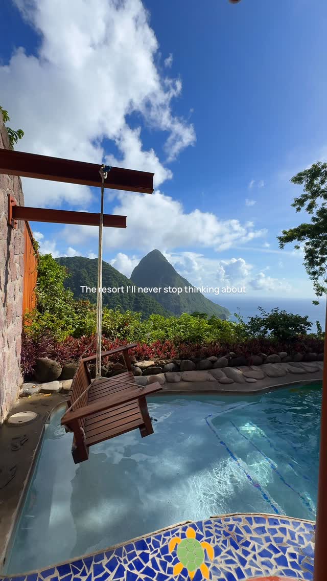It’s been months and I’m still dreaming of the @laderaresort in St. Lucia- a true luxury resort that has the Pitons at its backdrop.
If I could book a resort to visit every year, this would be the one. Even if you can’t stay, at least book a dinner or lunch at their restaurant Dasheen. It’s farm-to-table and absolutely divine.
Suites are open-wall concepts so you literally feel like you’re in nature #luxuryresort