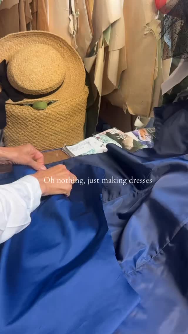 A typical day at PV 💙🪡
•
•
•
#paulavarsalona #varsalonaexperience #nycdesigner #motherofthebride #specialoccasion
