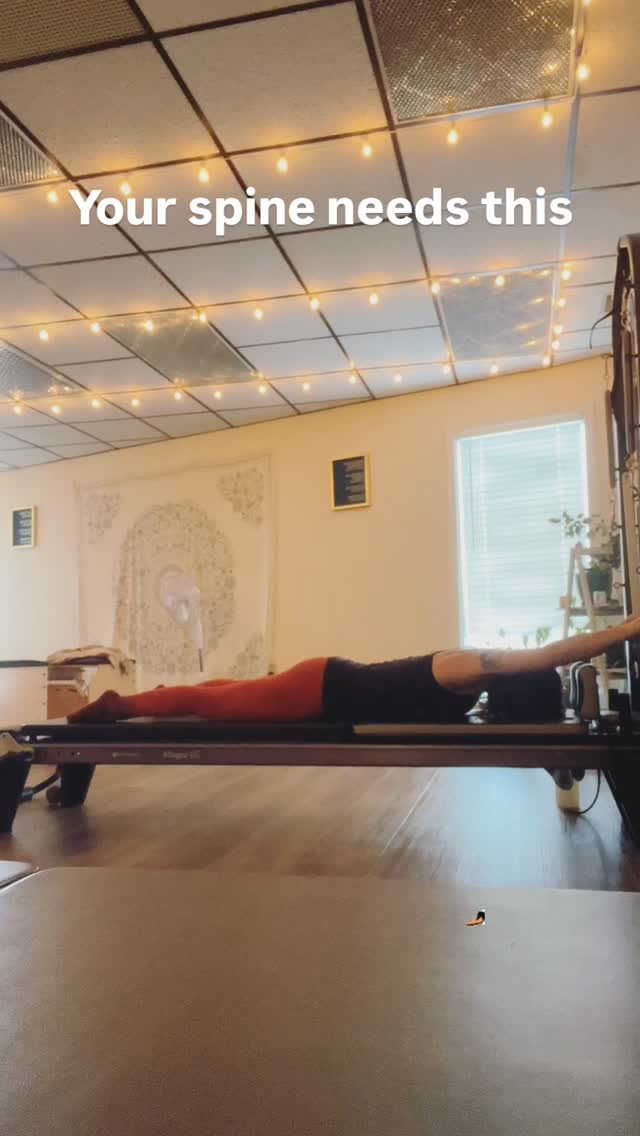 ✨ Meet the Tower of Power — your spine’s new best friend!
This advanced Swan on the push through bar is doing SO much more than it looks. We’re talking full spinal extension, deep core activation, shoulder stability, and serious back body strengthening — all in one fluid movement. While this isn’t a beginner move, we do have plenty of modifications that build toward this and are more accessible for all levels.
The Tower challenges your body in ways the mat simply can’t. The spring resistance creates feedback your muscles can’t ignore, helping you build control, flexibility, and strength simultaneously.
Ready to level up your practice? Drop a 🔥 in the comments if you want to try this! We have openings in today’s 4:30 equipment class and tomorrow at 9:30am!
#PilatesTower #PilatesStudio #AdvancedPilates #SpineMobility