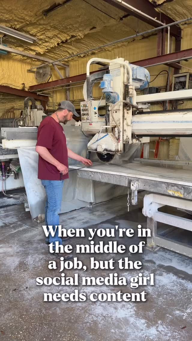 Serious about the details.
Not so serious about ourselves. 😎
Happy Friday from the Jansen team!
#kitchenandbathremodeling #countertopfabrication #fridayfinish #constructionfun