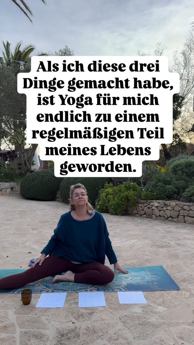 Viele scheitern nicht am Yoga.
Sie scheitern an zu großen Erwartungen.
✨ Zu lange Einheiten.
✨ Zu hohe Ansprüche.
✨ Zu viel Druck.
Dabei braucht es nur drei Dinge:
klein anfangen, fest einplanen, gemeinsam dranzubleiben.
Und plötzlich wird aus „Ich sollte mal wieder…“
ein ganz selbstverständlicher Teil deines Lebens. 🧘♀️
#goldenageyoga #mrsbitziyoga #yogaeveryday #morningmotivation #regelmäßig