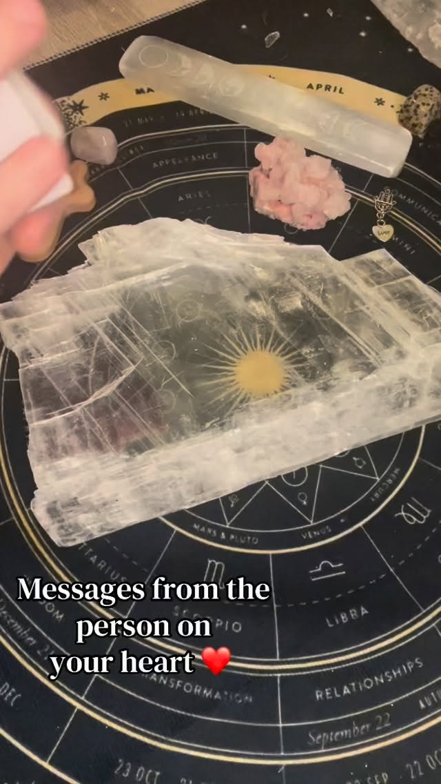 Messages from the person on your heart ❤️ Love & Light 💖✨
#spiritualguidance #messagesfromyourperson #oraclemessages #lovereadings #lovemessages