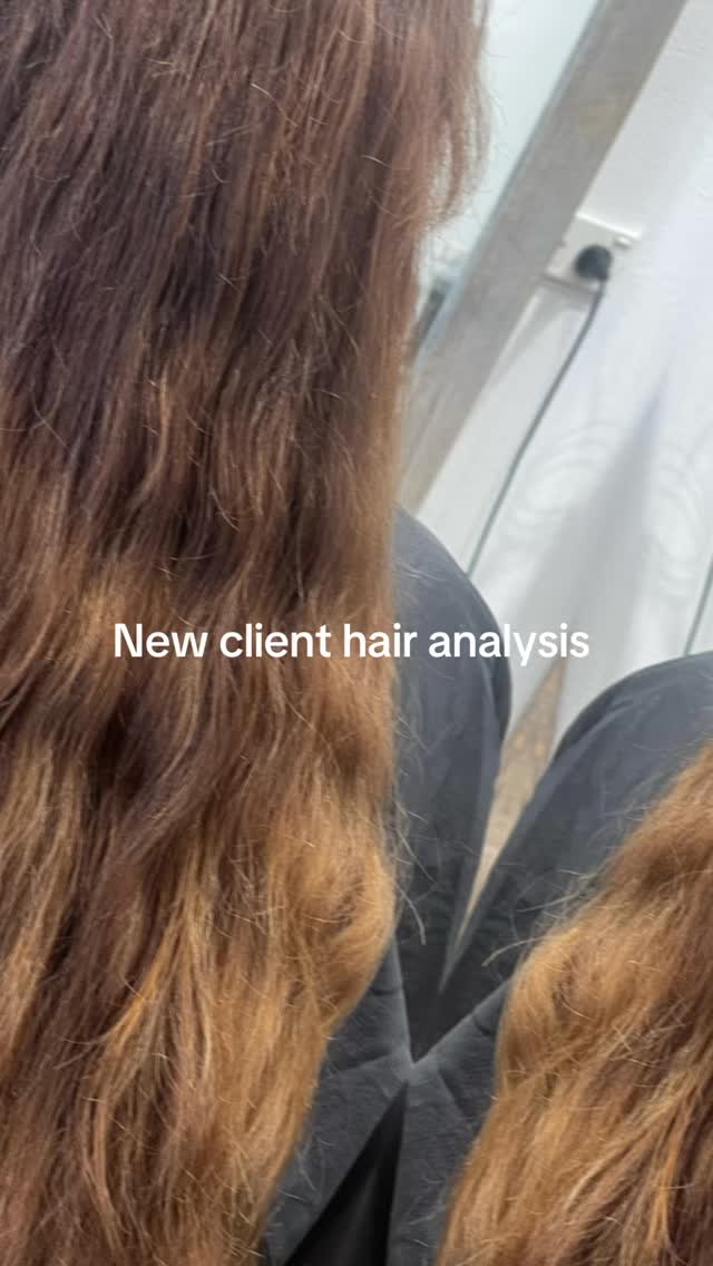 What does a 6 hour transformation look like? 🤔
This one kept me on my toes. New growth, stubborn box dye banding, bleached ends and fragile hair that needed a gentle touch.
I went in with a full head of foils + balayage, softened everything with a long root smudge down to where the banding started, and finished with a toner to melt it all together.
First lift and already such a beautiful shift ✨ Healthy, blended and moving in the right direction.
Safe to say… we both left very happy with this one 🤍
#fyp #hair #melbournehairdresser #melbourne