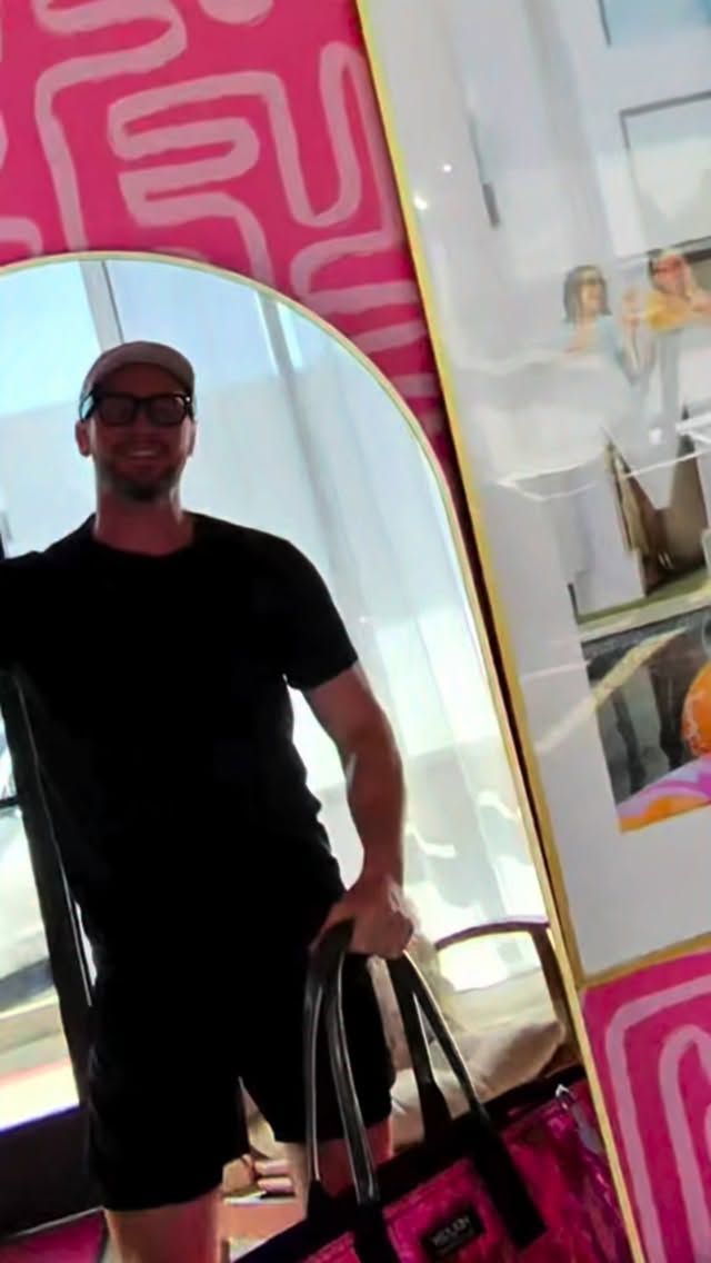 Restock therapy 🫧
Scottsdale bachelorette party grocery haul. Comment ‘link’ for all the details on our pre-arrival fridge stocking and decorating services.
🏠 @revolvevacationrentals
🛍️ @hulkenbag
#scottsdalebachelorette #dayinmylifevlog #fridgeorganization #bacheloretteparty