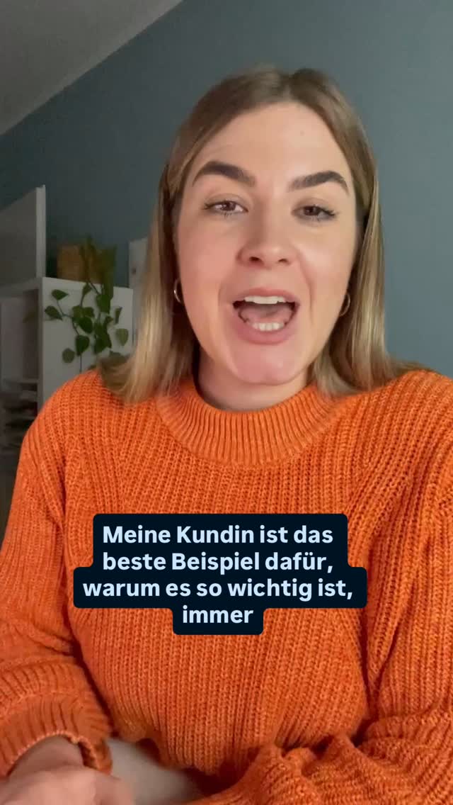 Kennst du das?
Du willst dein Unternehmen auf das nächste Level bringen.
Struktur reinbringen. Prozesse aufsetzen. Vielleicht sogar endlich ein Team aufbauen.
Aber wenn ich dich frage:
👉 Wie soll dein Alltag als Unternehmerin aussehen?
👉 Was brauchst DU, um von Erfolg zu sprechen?
… musst du ziemlich lange überlegen.
Meine Kundin ist gerade das beste Beispiel dafür:
Wir wollten über Teamstruktur sprechen.
Über Aufgabenverteilung.
Über Wachstum.
Und am Ende landeten wir bei ihr.
Bei ihren Mustern.
Bei ihren Glaubenssätzen.
Bei dem ständigen „Ich mach’s lieber selbst“.
Denn hier liegt der Kern:
Wenn dir selbst Klarheit fehlt, triffst du Entscheidungen aus Unsicherheit.
▶️ Und aus Unsicherheit entstehen Fehlentscheidungen.
Wenn du spürst, dass etwas verändert werden muss und du dir dabei Unterstützung wünschst, einen Raum zum Austauschen und Weiterentwickeln,
dann lade ich dich von Herzen ein:
🗓️Am 06.03. findet mein Seminar
„Bewusst führen – beginnt bei dir“ statt.
🔗 Alle Infos und der Link zur Anmeldung findest du in meiner Bio.
#leadership #führungskräftecoaching #führungskultur #führungskräfteseminar #selbstständigarbeiten #frauenimbusiness #frauenbusiness