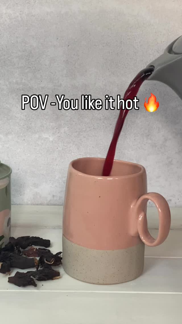 Before your mind goes there…
WE’RE TALKING TEA HERE, PEOPLE 😅☕️
Hot pour for him
Iced pour for me
Brewtiful Tea keeps the peace in this relationship.
We are in the business of keeping the peace and giving you a stress free tea experience 🌺
Comment 🔥 or 🧊 which one are you?