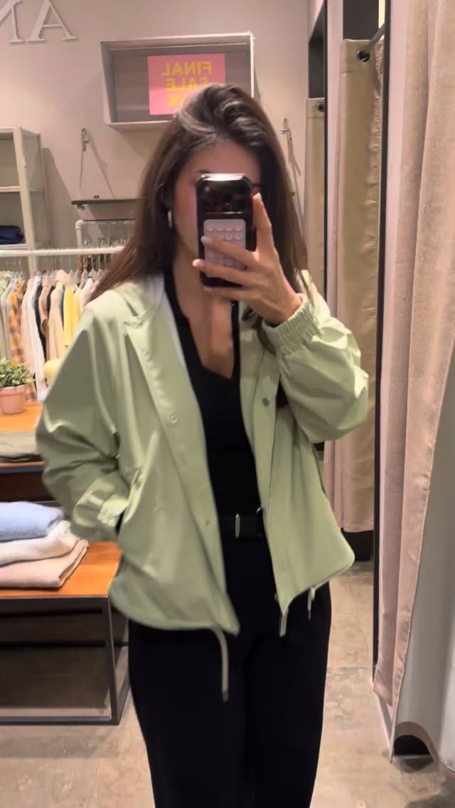 Wherever it rains, RAINS delivers ☔️💅🏼. Enjoy 10% OFF on RAINS jackets.
*APP MEMBERS