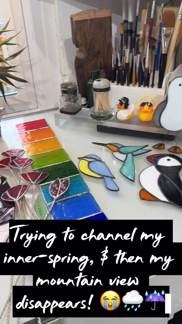 The day started out with such promise! I had a bright, luke warm feeling on my back as I entered the studio this morning, & remember thinking how clear & beautiful the light looked on the trees at the base of Grisedale Pike! Was it just my imagination? Is there really anything out there?!
Good job I have these glorious colours to play with today š¤š„° Summer prep, but also some gorgeous spring bouquets getting prepped for @the_makers_mill & @artsandcraftsinkeswick
#StainedGlass #SpringFlowers #FourSeasons #Cumbria #GlassArt
@rheged_centre @edenvalleyartisticnetwork @visit_eden @visitkeswick @lakedistrictcumbria @whatsonincumbria @arts_cumbria @cumbrialifemag @cumbriacreativecollective @contemporaryglasssociety @fsb_uk @thecumbriaguide @cumbriachamber @make_it_at_market @thehappyherdwick