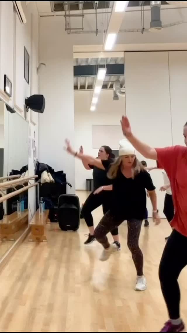 Every Tuesday
7-8 pm
Three Rivers Academy
(Walton)
A party and a workout rolled into one!
To Book: https://www.clubdancefit.co.uk/book-online
An Easy, effective dance/Fitness class for a super full-body workout with easy-to-follow routines
Let’s glow 🌟
Work out to the best ‘90s and current chart hits whilst having fun with your buddies
Booking now open
To Book: https://www.clubdancefit.co.uk/book-online #newmonth #happy #DanceFitness #SmartTraining #clubdancefit