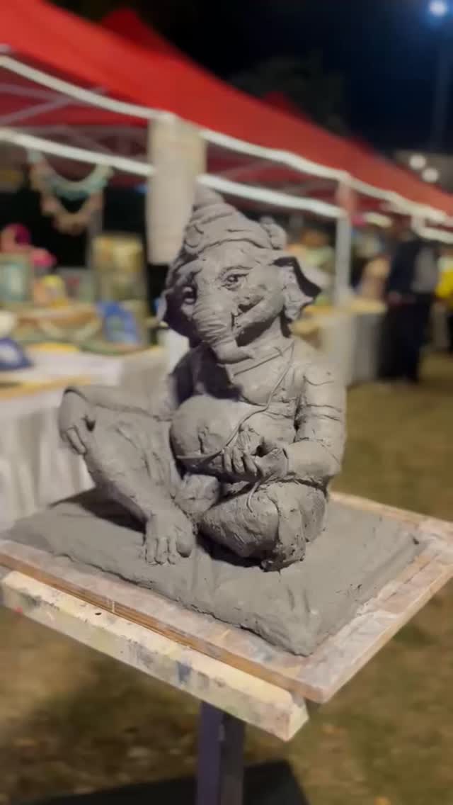 From a block of clay to a divine presence. Watching the brilliance of Ashish Bharmuche @ashish_2616 bring to life the details of Ganesha as it unfolds at #bytheway, belagavi's very own street art flea market.#madecreativeworks #belagavi #madeinbelgaum