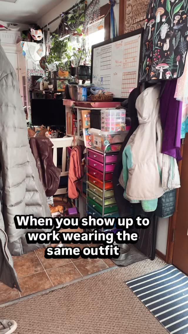 I mean… it could be worse 🤷♀️
#storyboundapothecarium #storyboundmagic #smallbusiness #shopsmall