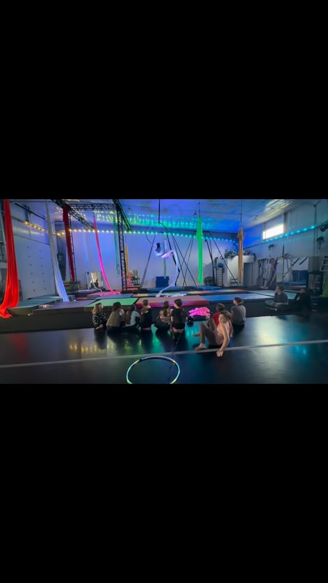 Our competition team is putting in the WORK!
Balancing Spring Show prep with competition training means 6–7 days a week in the air — choosing discipline, choosing growth, choosing each other.
In less than two weeks, they step onto the Aerialympics stage for the first time… hosted right here at Earth & Elevate.
Come show our team — and teams visiting from surrounding areas — your support and watch the competition live. Spectator tickets are available now.
#EarthAndElevate #Aerialympics #CompetitionSeason #PNWAerial #YouthAthletes #SupportLocalArts