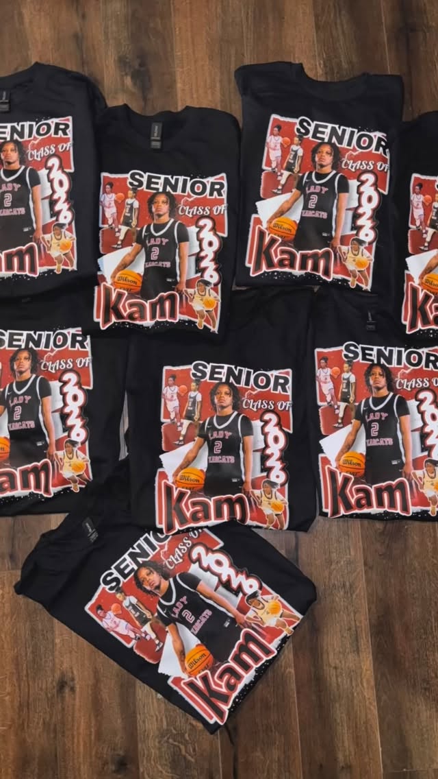 It may only be February but senior szn is officially here! 🎓🎉
Class of 2026 ❣️🏀
This time around we’re here to support Kam!
Which senior are you celebrating this year ?
#SeniorSzn #CustomMade #FamilyShirts #Classof26