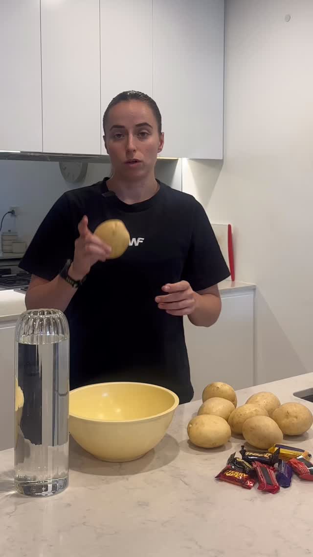 This happens to me more than I’d like to admit
My first thought is “I’ve done everything right”. Each thought that follows is a memory of some random snack or drink?
A lot of people that come to me for help know what “balanced eating” is. They have the knowledge, but they don’t have the honesty 🫣
Anyone can name all the healthy things they eat, but it gets harder when you’re having to confront all the extras
You’re not unhealthy because you’ve gained weight. You just might not be fully aware of what you’re consuming.
A really important step in fat loss is understanding what you eat
If you go on my website, you can actually just download a free guide to fat loss 🤷🏻♀️
Up to you!