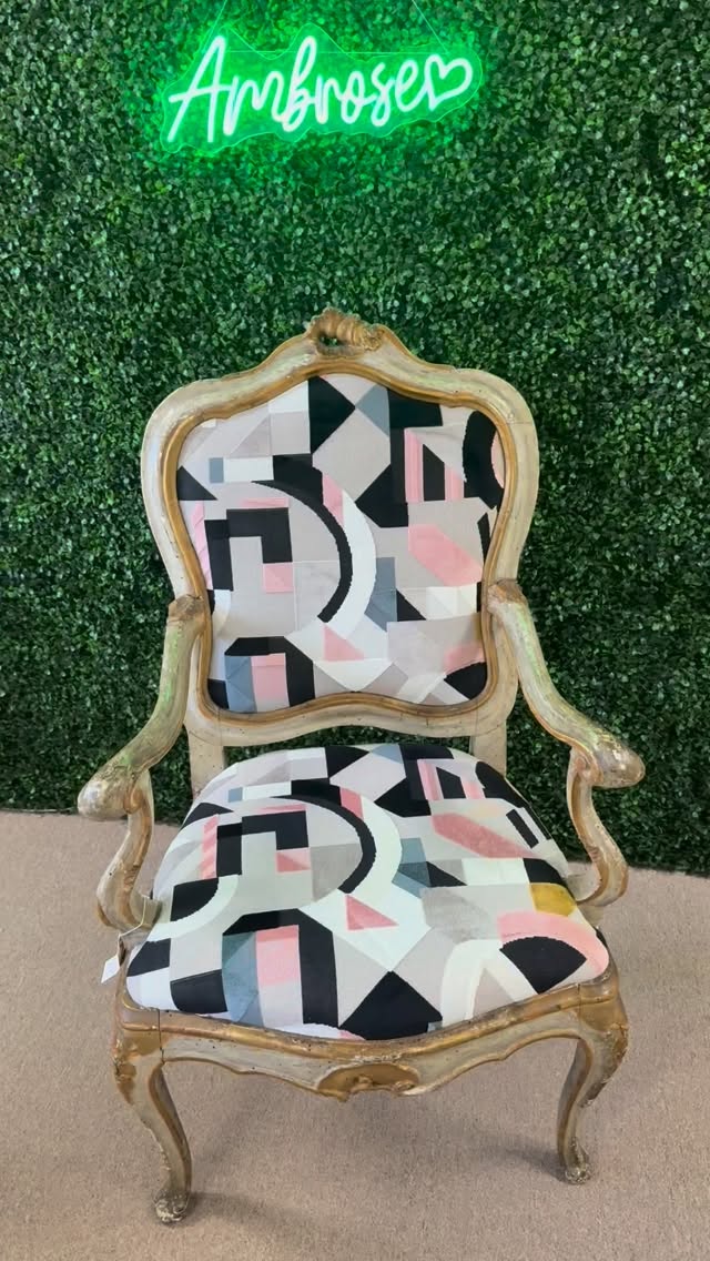 Antique chair transformed with a beautiful geometrical fabric that brings glam to a room 🌟💕. We can certainly do the same for you
