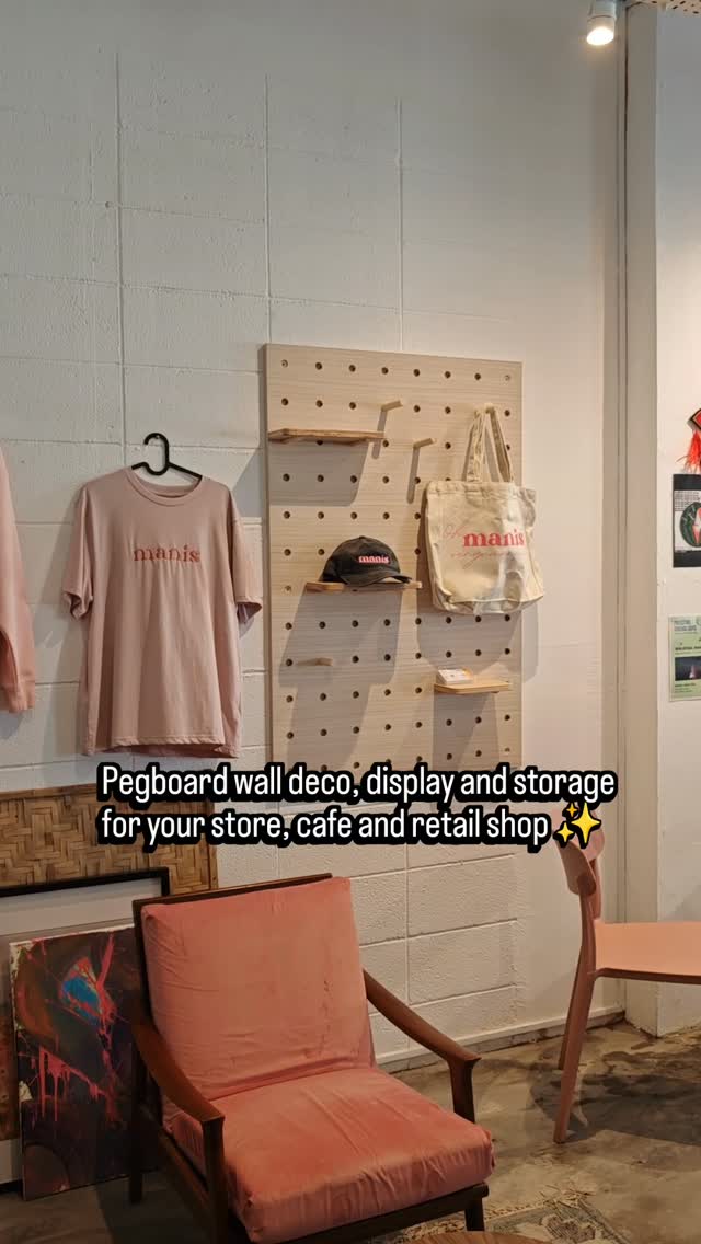 Turn any empty wall into functional storage and displayโ๏ธ
Perfect for
โ
Retail displays
โ
Cafes
โ
Craft stations
โ
Yoga rooms
โ
Sports stores
Available in standard sizes and we can also customize the size and colours.
Contact us today for more info.
#retaildisplay #cafeinteriordesign #walldecor #kitchenorganizer