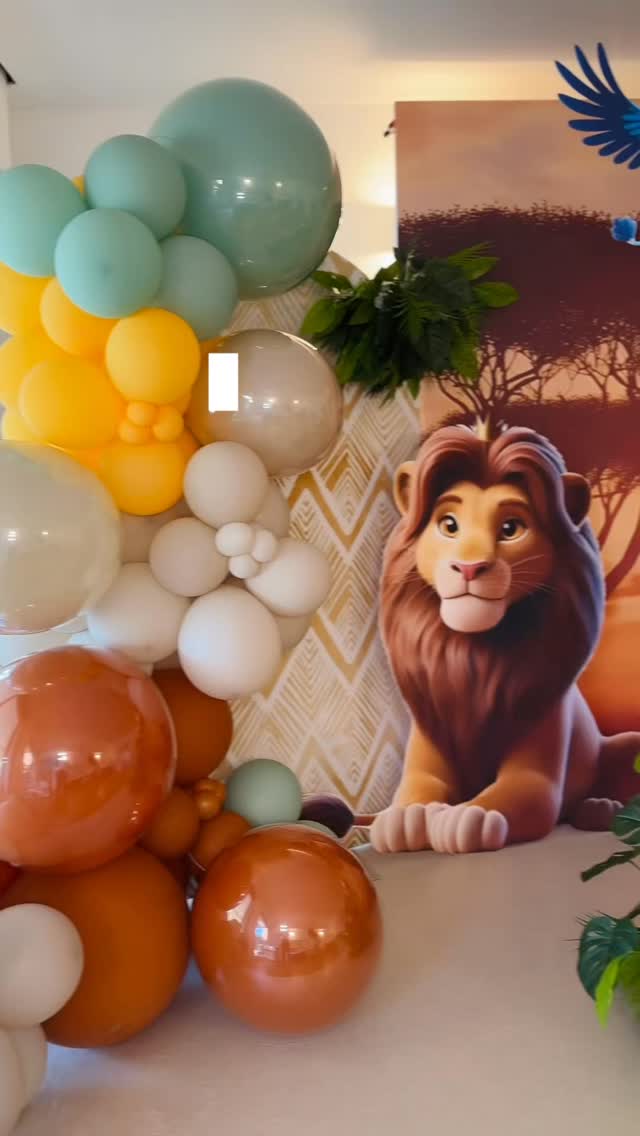 Un allestimento non è solo quello che vedi alla fine.🎈
È progettazione, materiali, trasporto, montaggio e cura dei dettagli.
È tutto quello che succede prima che la festa inizi.
Quindi la vera domanda è…
Sei sicuro di non pagare per tutto quello che c’è dietro un allestimento?💙✨